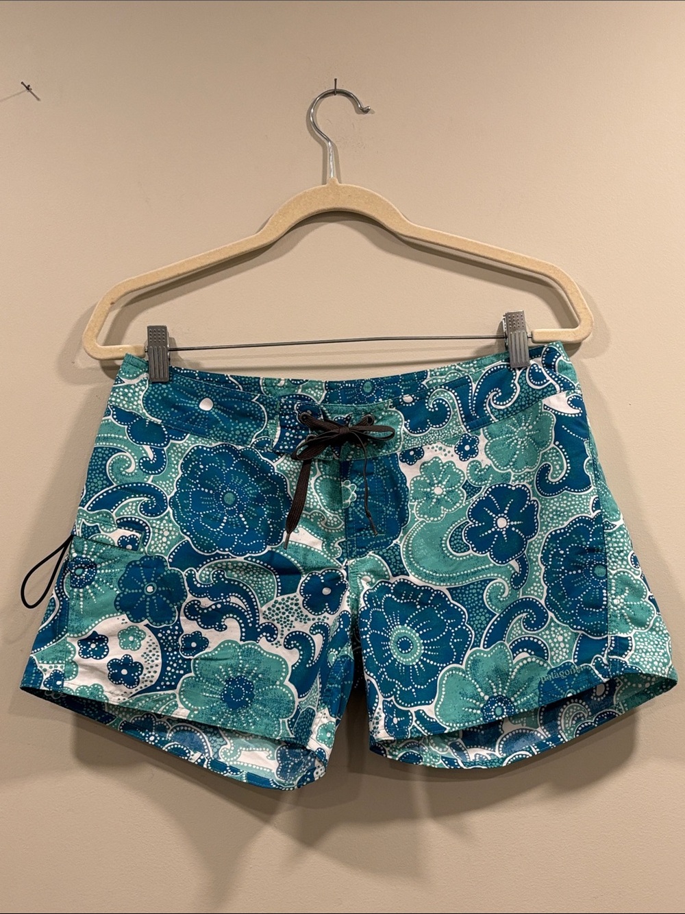 Patagonia Floral Paisley Teal Aqua Blue Wavefarer Board Shorts Swim Bottoms